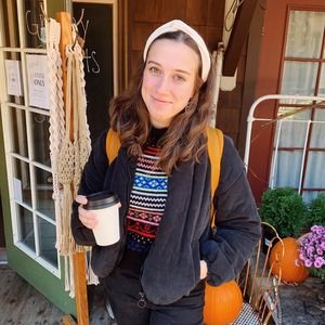 Meet your Posher, Kayla